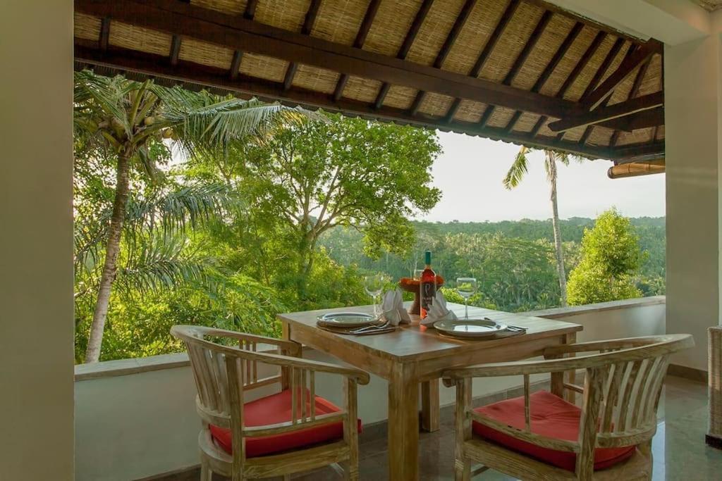 Sayan Terrace Resort Ubud Buitenkant foto